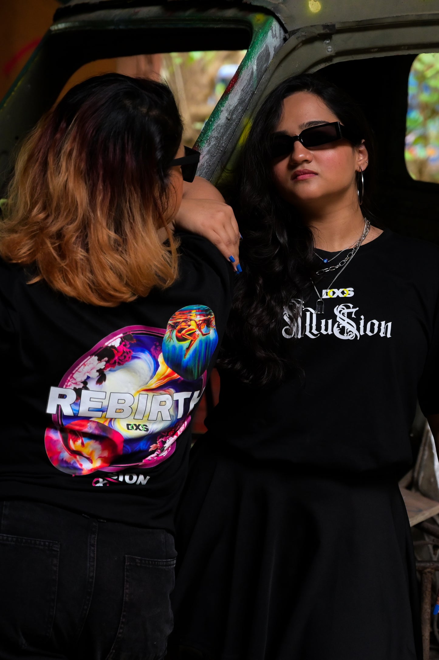 DREAMS - PREMIUM OVERSIZED TEE - ILLUSION SERIES CHAPTER 3 - BLACK (WOMEN'S)