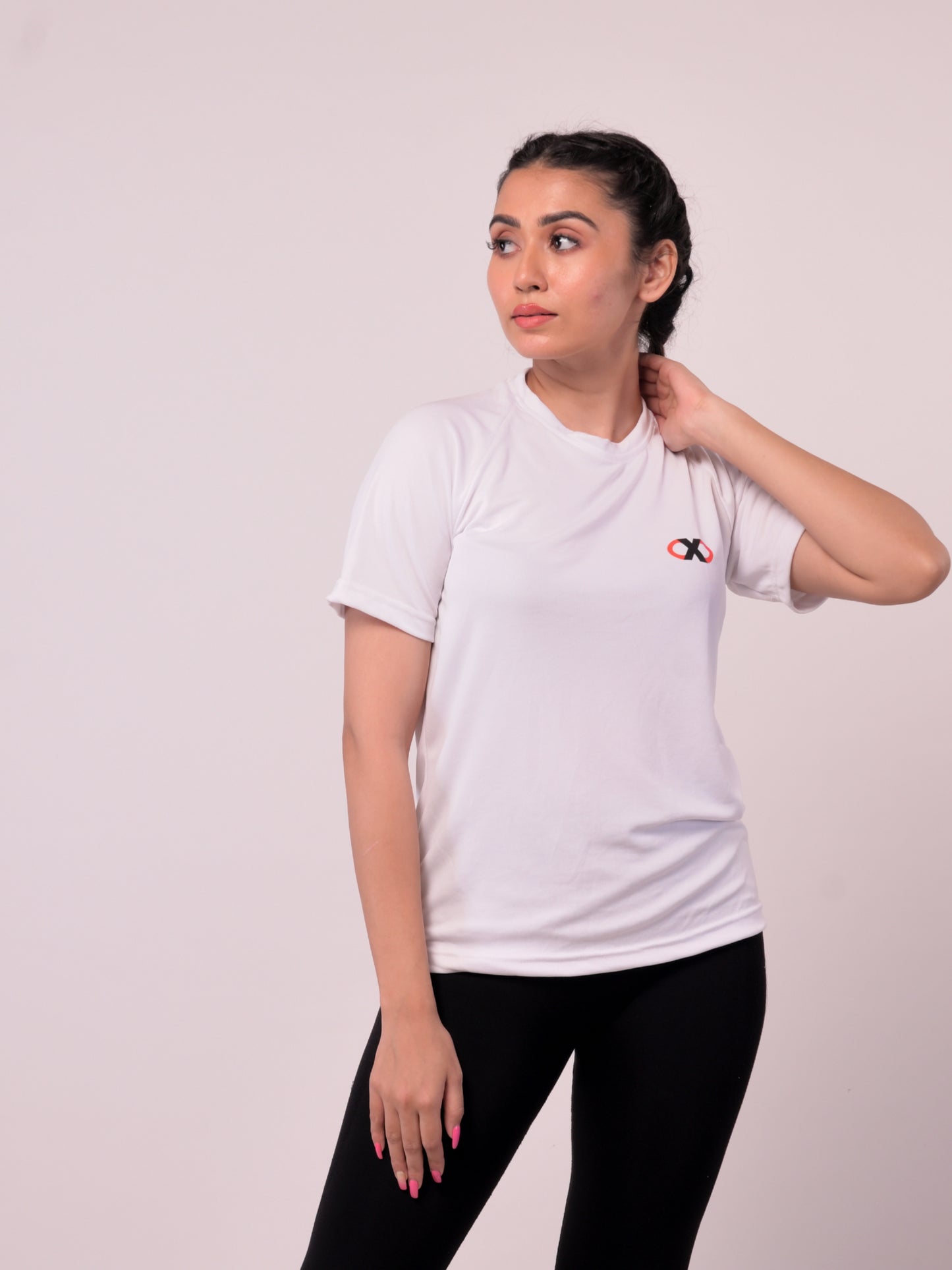 Women's White Solid Xtive Tshirt